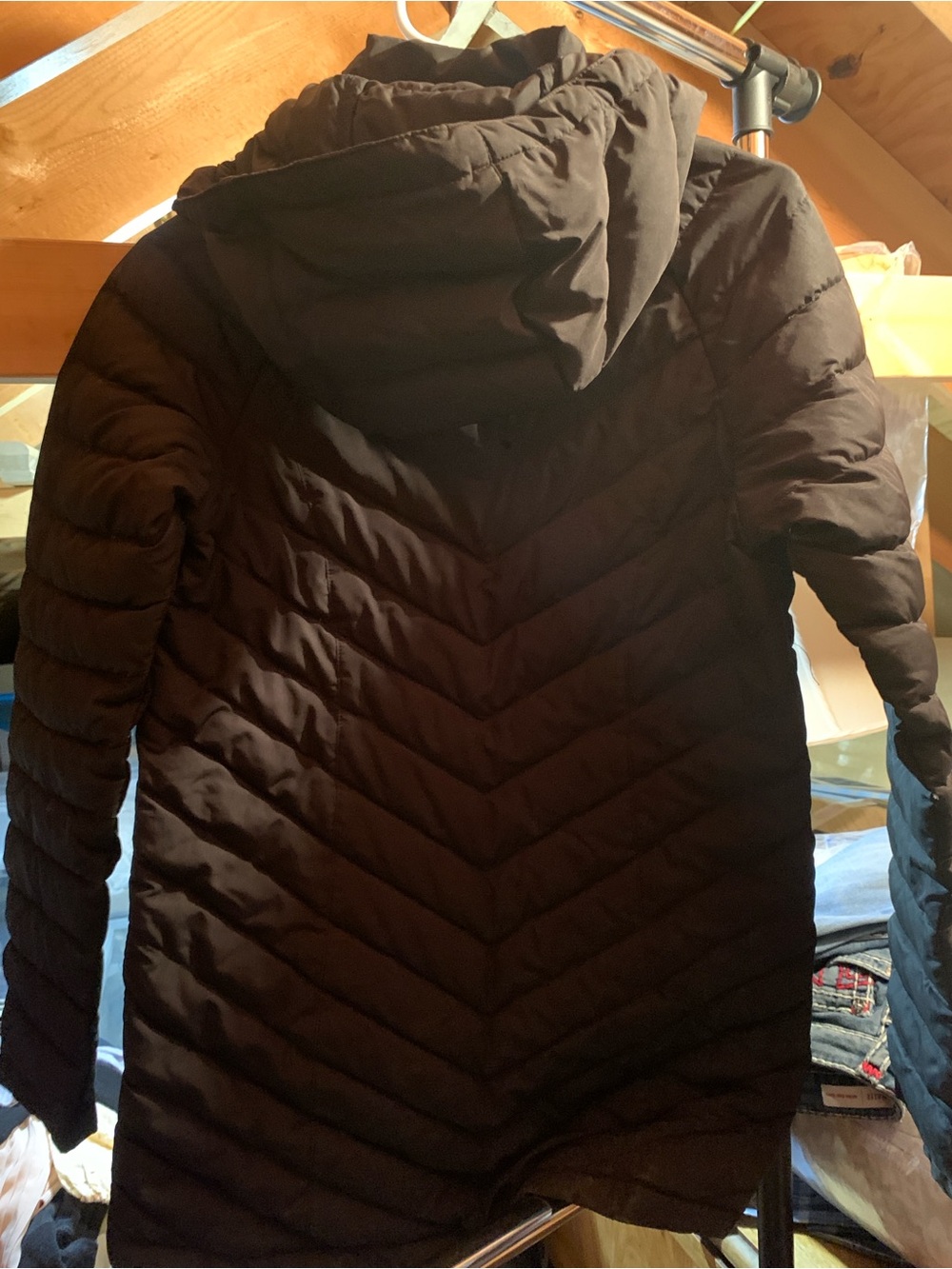 Women's Hooded Chevron Quilted Puffer Coat - Black
